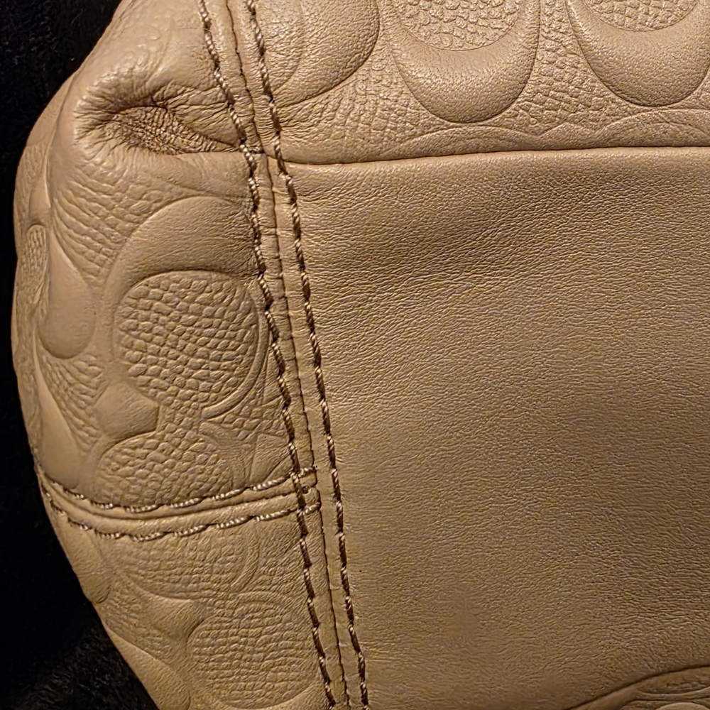 Coach Lexy Shoulder Bag - Picture 11 of 15